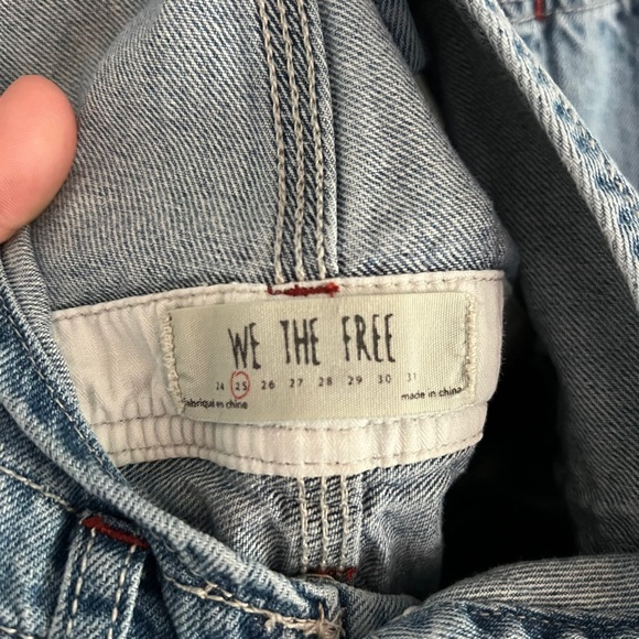 Free People We The Free Denim Overalls size 25 Distressed Blue - Picture 8 of 9